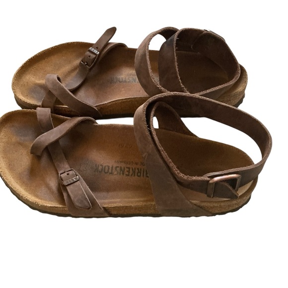Birkenstock Shoes - Birkenstock Yara oiled leather sandals in Havana brown sz 41